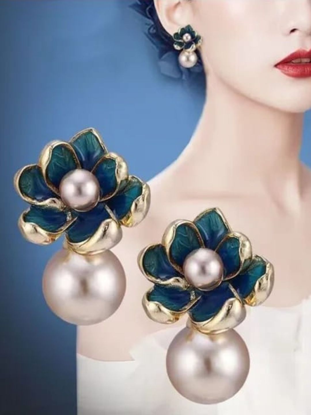 FLORAL PEARL EARRINGS