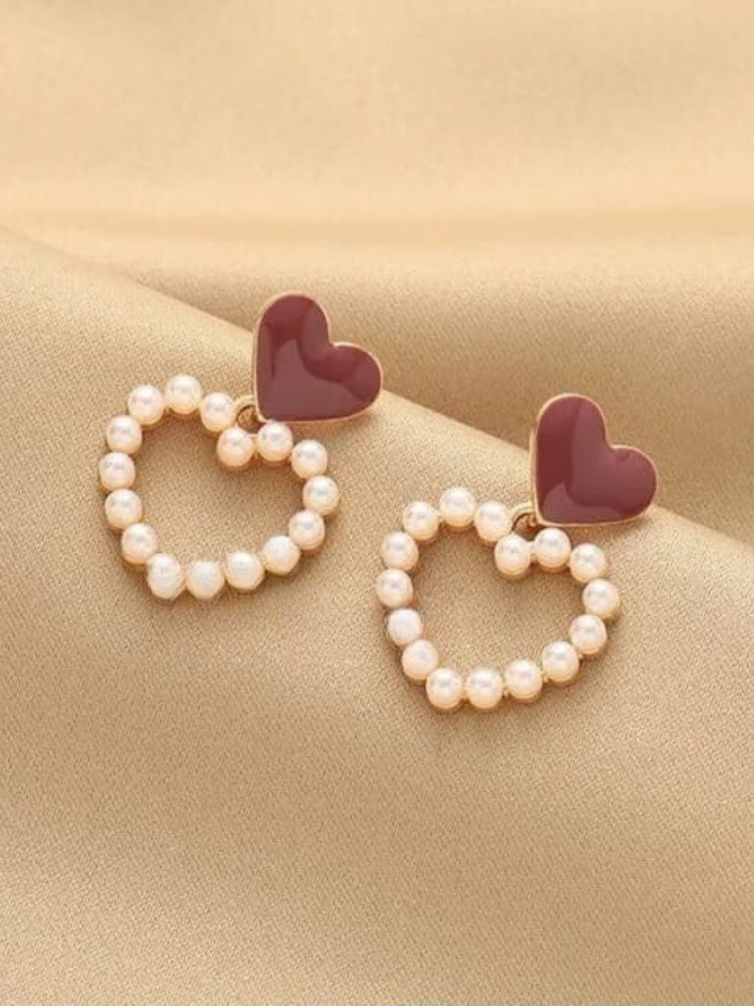 CLASSICAL HEART EARRINGS