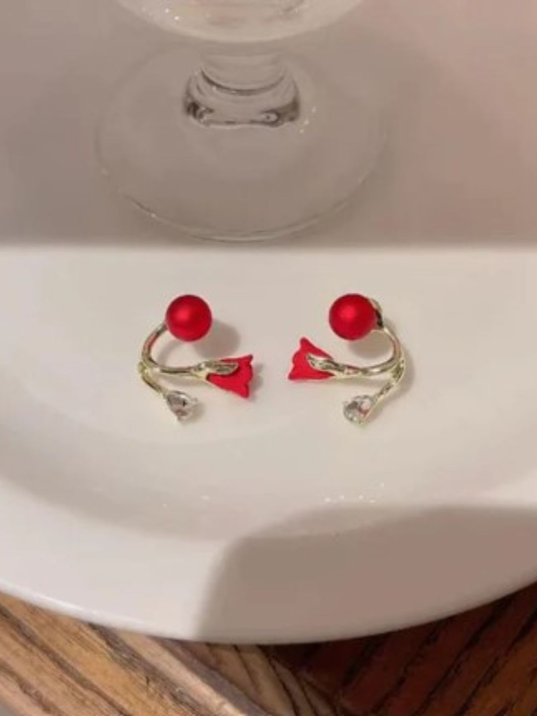 RED ROSE EARRING