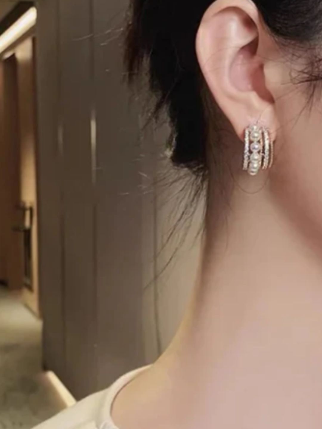 PEARL HOOP EARRINGS