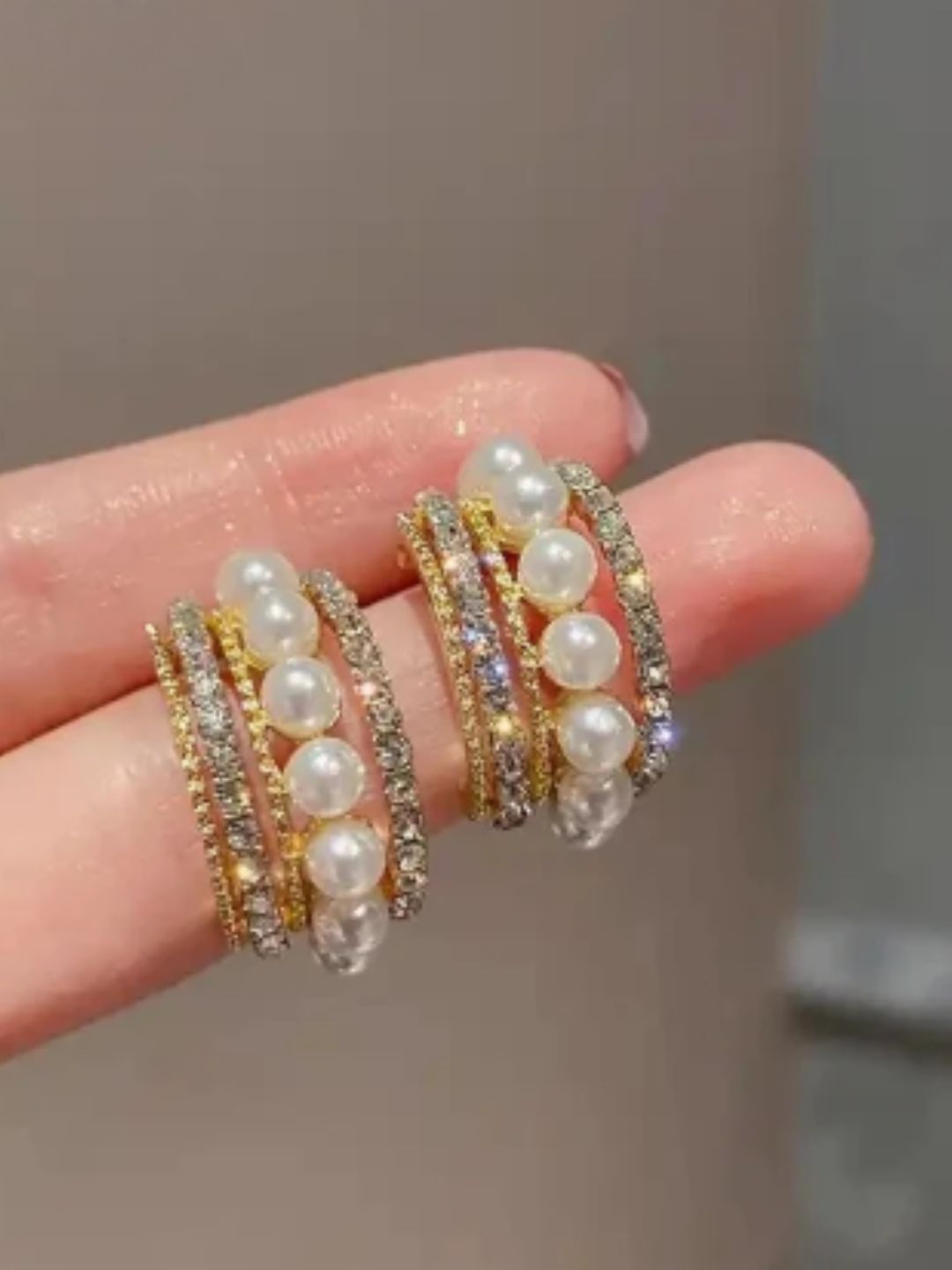 PEARL HOOP EARRINGS