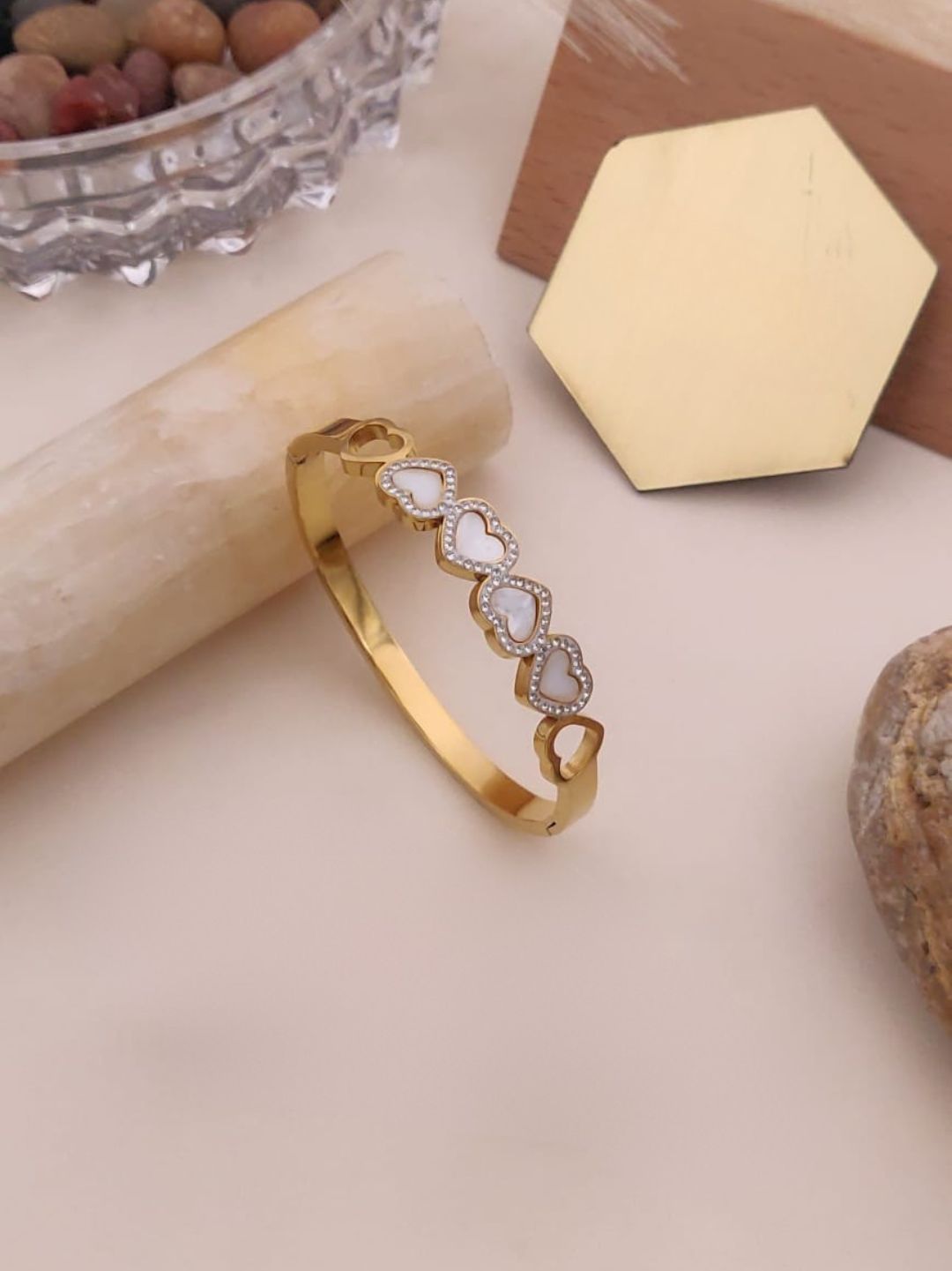 WHITE HEART CHARM GOLD BRACELET
