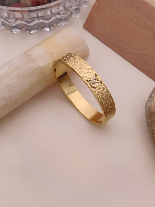 LUXURY GOLD BRACELET