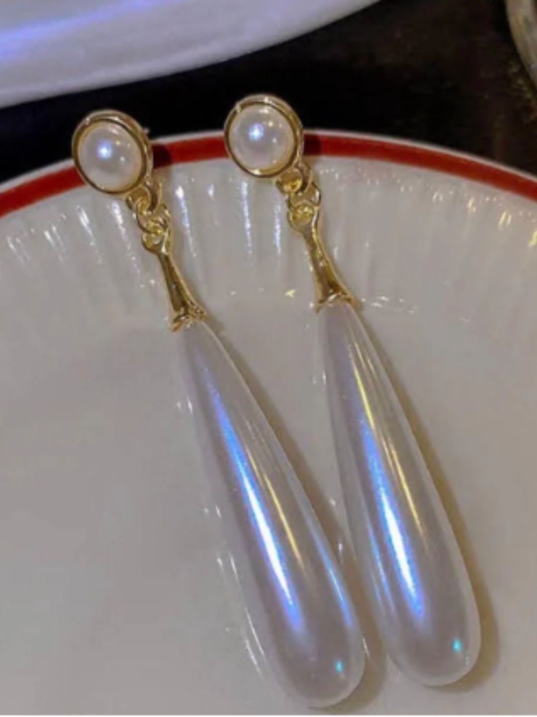 PEARLFECT STATEMENT EARRINGS