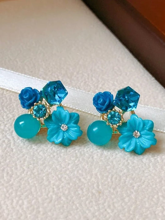 BLUE FLOWER STUDS