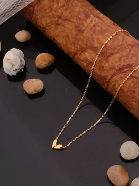 MINIMALIST HEARTBEAT NECKLACE