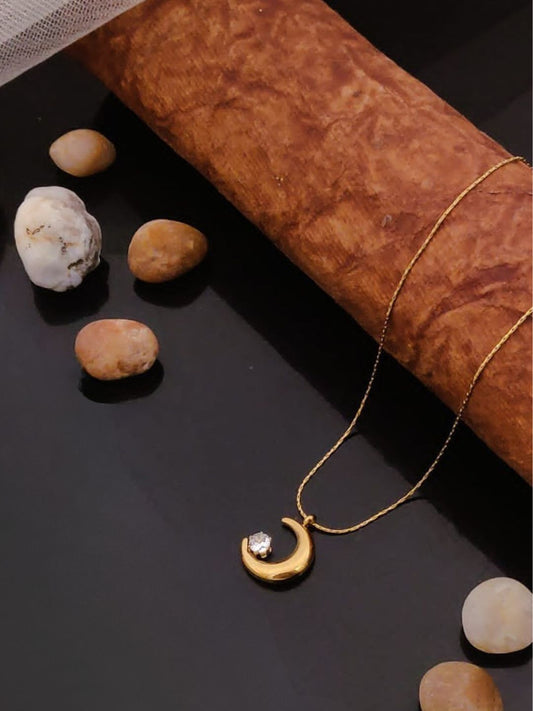 CELESTIAL CRESCENT NECKLACE