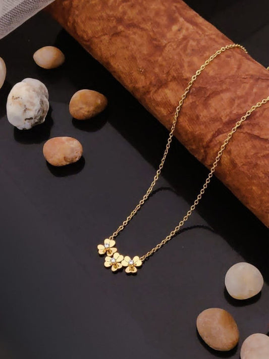 BLOOM TRIO CHARM NECKLACE