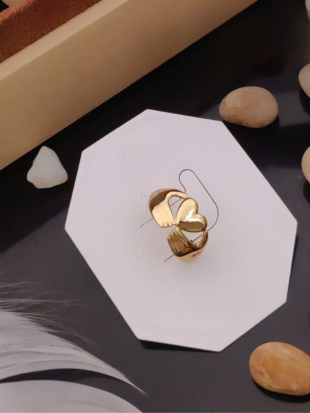 EMBRACE HEART BAND RING