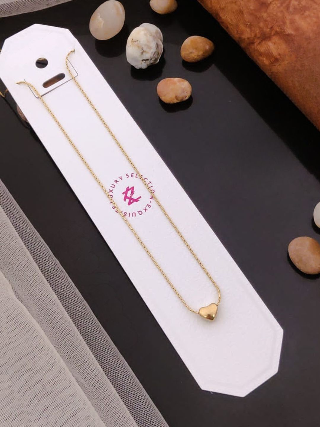MINI HEART GOLD NECKLACE