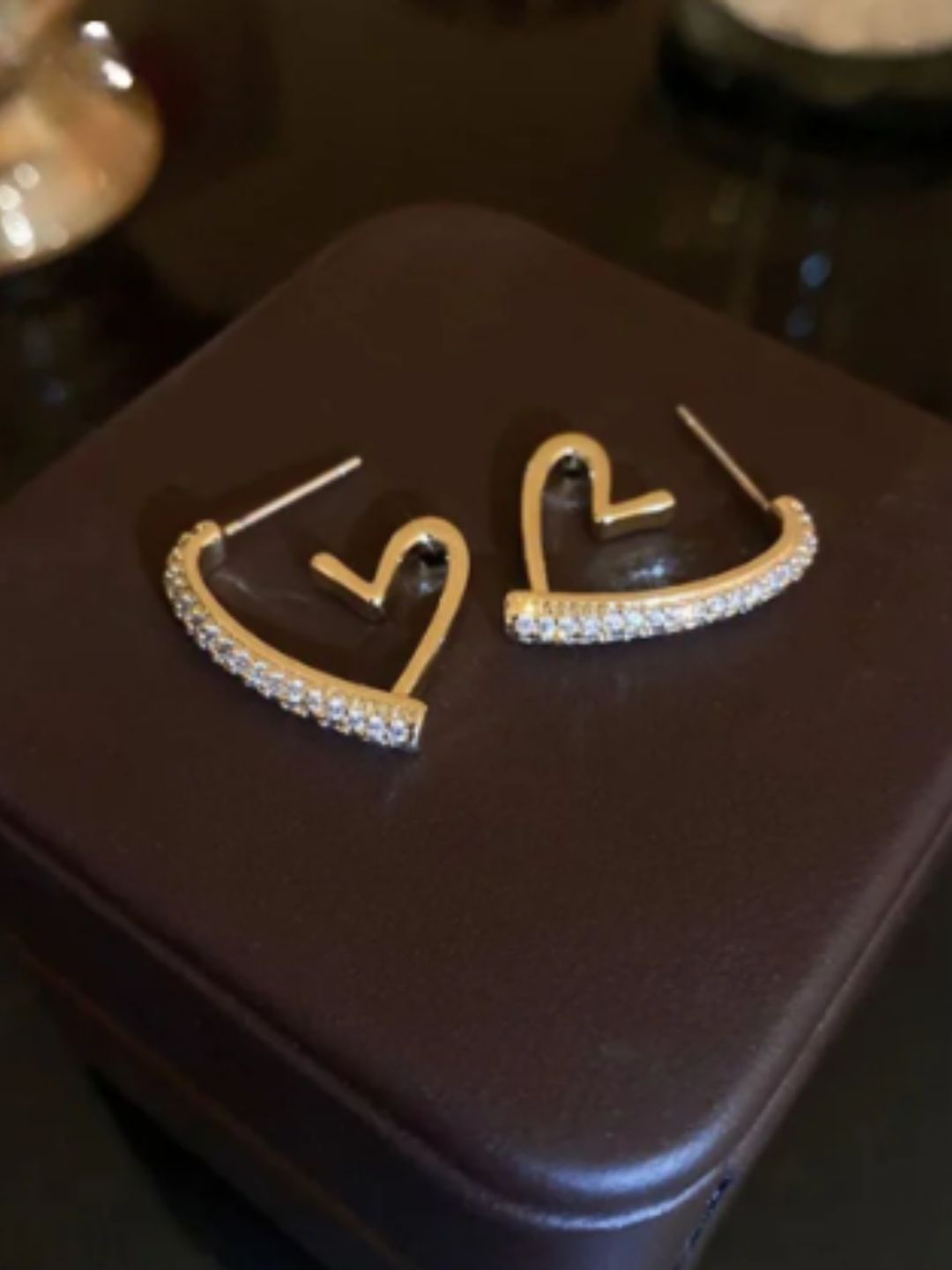 GOLD HEART EARRINGS