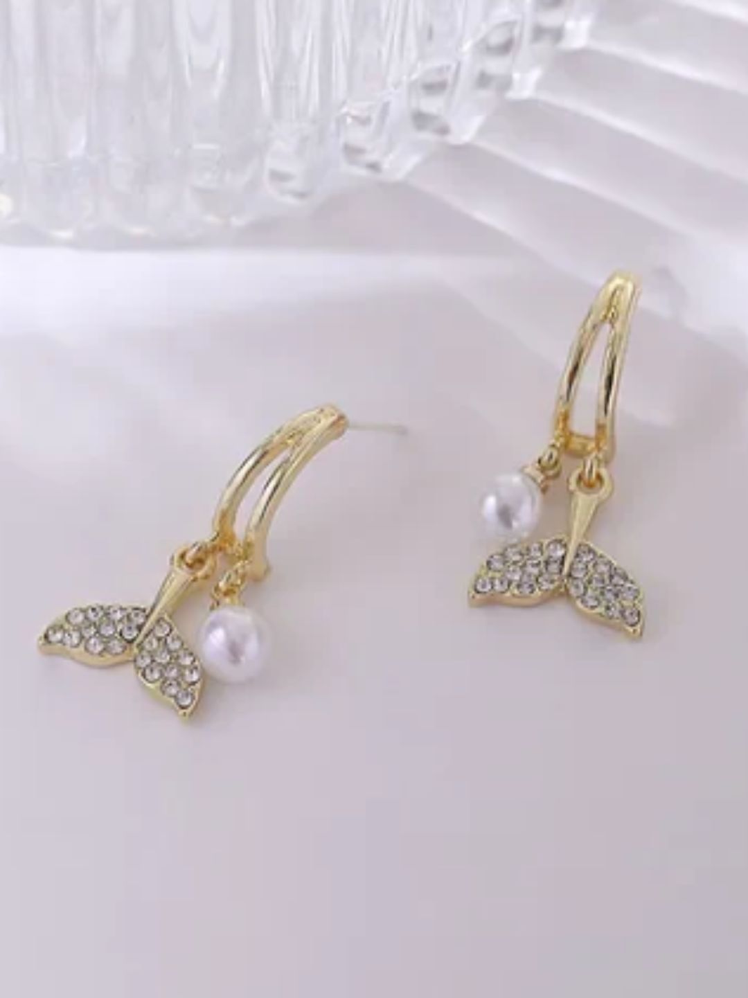 FISH TAIL EARRINGS