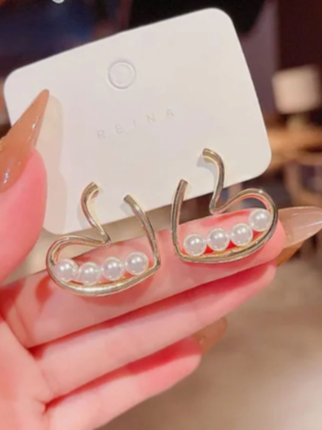 GOLD HEART EARRINGS