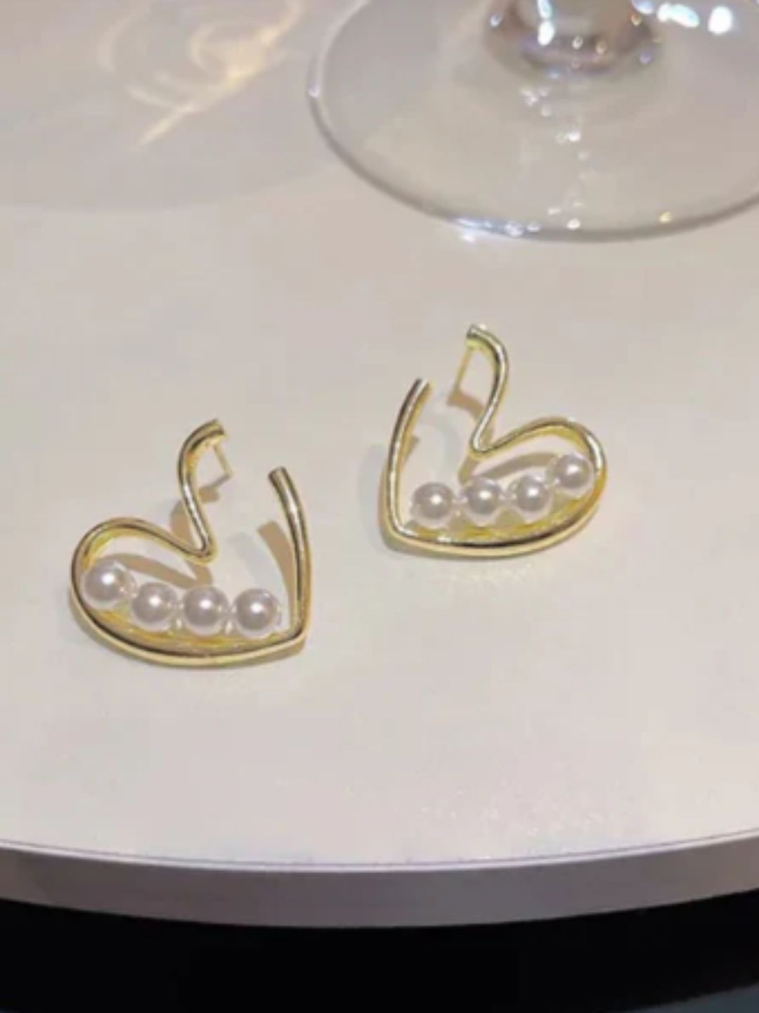 GOLD HEART EARRINGS