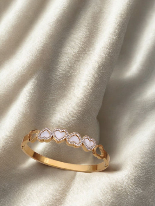 WHITE HEART CHARM GOLD BRACELET