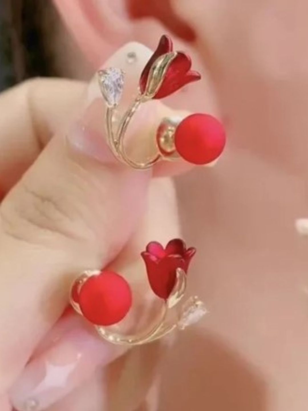 RED ROSE EARRING